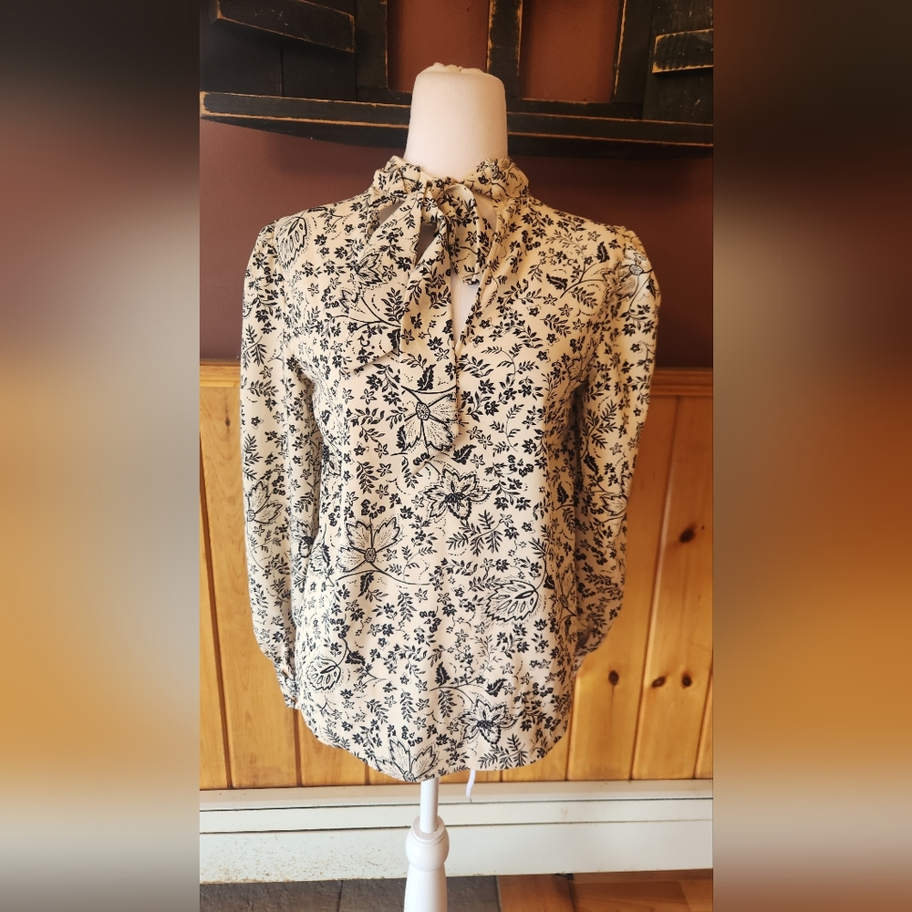 Loft Floral Cream And Black Neck Tie Blouse Long Sleeve Size XXS